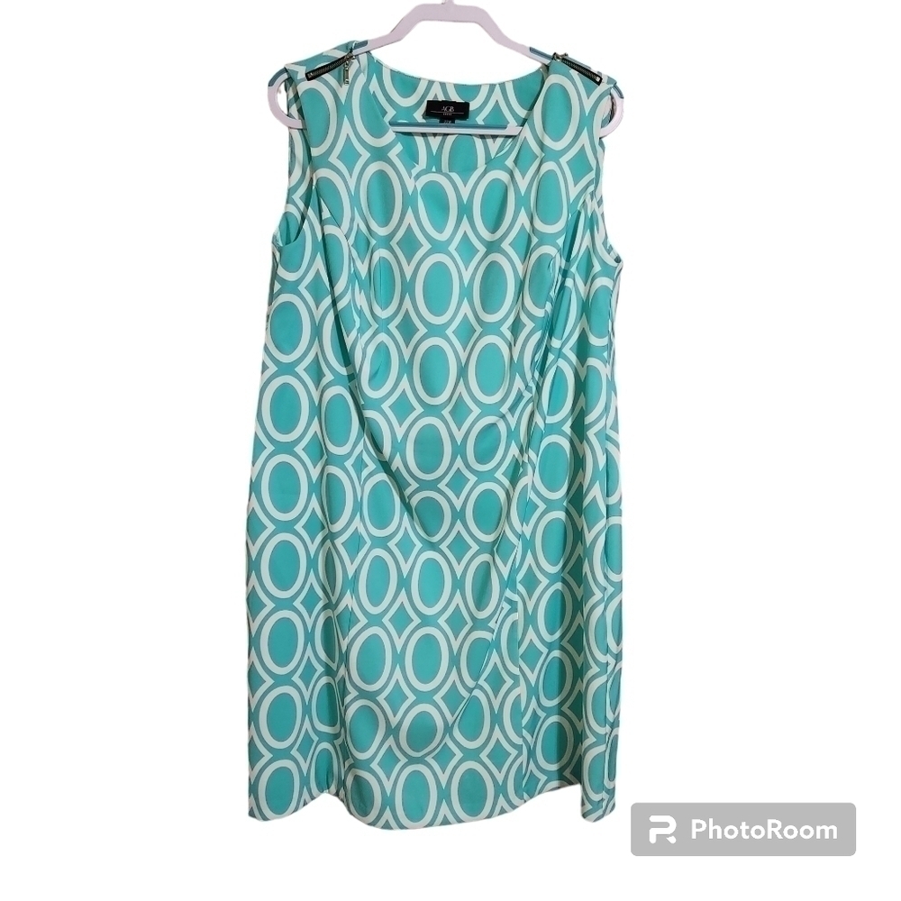 AGB plus size sleeveless sheath dress